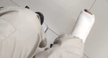 I was just walking and in that Plaster leg cast